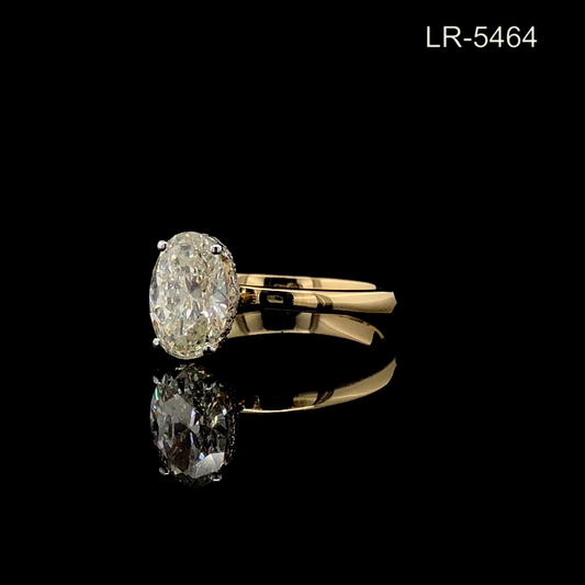 Oval Diamond Solitaire Ring in Yellow Gold – Classic Prong Set Engagement Ring