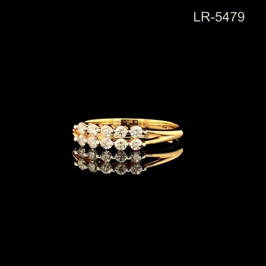 Round Diamond Cluster Ring, Uniform Round Stone Cluster Design, Split Shank Ring.