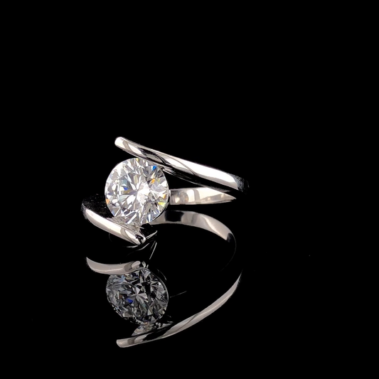 Round Brilliant Solitaire Engagement Ring, Tension Set Bypass Split Shank.